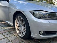 Gebraucht BMW 320 M Sport 184 PS (135 kW) 2011 Silber Limousine