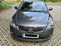 Second-hand Kia ProCeed Edition 7 90 CP (66 kW) 2012 Gri Hatchback