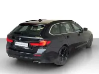 Gebraucht BMW 530 286 PS (210 kW) 2022 Black sapphire metallic Kombi