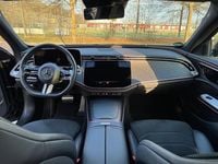 Gebraucht Mercedes E220 197 PS (144 kW) 2024 Schwarz Limousine
