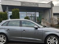 Gebraucht Audi A3 Sport 116 PS (85 kW) 2017 Grau Kombi