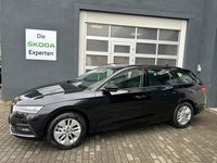 gebraucht Skoda Octavia Combi Ambition TSI 110/1.5 DSG LED;SHZ;PDC TSI 11