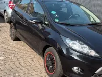 Gebraucht Ford Fiesta 95 PS (69 kW) 2012 Schwarz Limousine