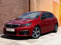 Gebraucht Peugeot 308 GT-line 131 PS (96 kW) 2019 Rot Limousine
