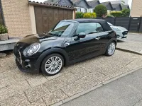 Używany Mini Cooper 136 KM (100 kW) 2018 Czarny Hatchback