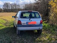 Gebraucht Renault Twingo 75 PS (55 kW) 2003 Silber Kleinwagen