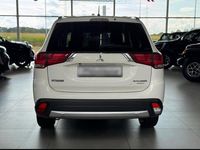 Gebraucht Mitsubishi Outlander 150 PS (110 kW) 2016 Weiß SUV