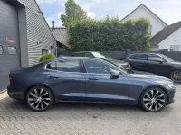Gebraucht Volvo S60 Plus 197 PS (144 kW) 2023 Blau Limousine