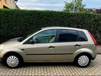 Gebraucht Ford Fiesta 70 PS (51 kW) 2002 Beige Kleinwagen