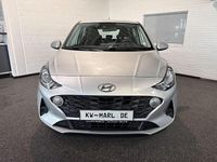 Gebraucht Hyundai i10 Trend 84 PS (61 kW) 2020 Silber Kleinwagen