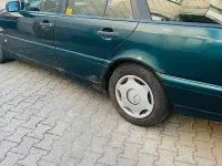 Gebraucht Mercedes C180 Elegance 122 PS (89 kW) 1997 Grün Kombi