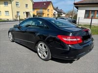 Gebraucht Mercedes E350 AMG 265 PS (194 kW) 2011 Schwarz Coupé