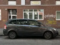 Gebraucht Opel Zafira Edition 116 PS (85 kW) 2010 Grau Van / Kleinbus