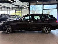 Gebraucht BMW 320 Shadowline 190 PS (139 kW) 2023 Schwarz Kombi