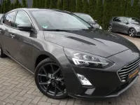 Gebraucht Ford Focus Cool & Connect 101 PS (74 kW) 2019 Grau Limousine