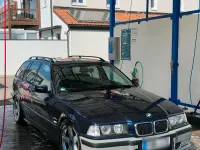 Gebraucht BMW 320 150 PS (110 kW) 1998 Blau Kombi