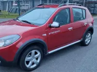 Gebraucht Dacia Sandero Stepway 84 PS (61 kW) 2012 Rot Limousine