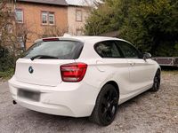 Gebraucht BMW 114 102 PS (75 kW) 2015 Weiß Kleinwagen