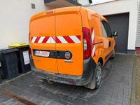 Gebraucht Fiat Doblò 120 PS (88 kW) 2018 Orange Van / Kleinbus