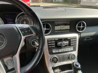 Second-hand Mercedes SLK200 184 CP (135 kW) 2012 Negru Cabrio