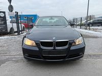 Gebraucht BMW 318 143 PS (105 kW) 2007 Blau Limousine