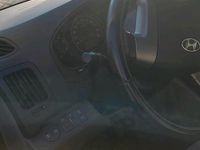 Gebraucht Hyundai H-1 115 PS (84 kW) 2015 Weiß Van / Kleinbus