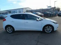 Gebraucht Kia Ceed FIFA World Cup Edition 128 PS (94 kW) 2014 Weiß Kleinwagen