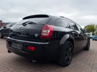 Usado Chrysler 300C Touring 340 CV (250 kW) 2006 Negro Familiar