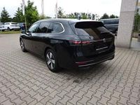 Gebraucht VW Passat Elegance 150 PS (110 kW) 2024 Schwarz metallic Kombi