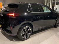 Gebraucht Opel Corsa-e Ultimate 100 kW (136 PS) 2023 Diamant schwarz metallic Kleinwagen