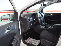 gebraucht Mercedes B180 | Navi | LED | AHK | Kamera | 17`Alu