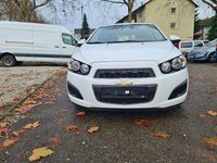 Gebraucht Chevrolet Aveo 101 PS (74 kW) 2012 Weiß Kleinwagen