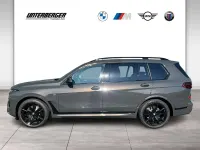 Neu BMW X7 M Sport 352 PS (258 kW) 2026 Silber SUV