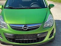 Gebraucht Opel Corsa 70 PS (51 kW) 2013 Grün Kleinwagen