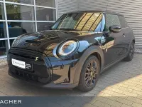 Gebraucht Mini Cooper SE Classic 135 kW (184 PS) 2023 Schwarz Kleinwagen