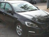 Gebraucht Volvo V60 Kinetic 181 PS (133 kW) 2014 Schwarz Kombi