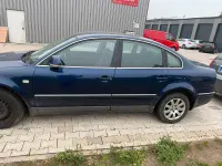 Używany VW Passat 101 KM (74 kW) 2004 Niebieski Sedan/Limuzyna