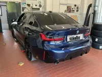 Gebraucht BMW 330 M Sport 245 PS (180 kW) 2023 Bmw individual transanitblau Limousine