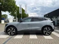 Gebraucht Renault Megane E-Tech Iconic 160 kW (218 PS) 2024 Rafalegrau, dach in black pea Limousine