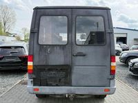 Second-hand Mercedes Sprinter 109 CP (80 kW) 2000 Verde Van