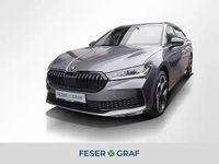 Neu Skoda Superb 193 PS (141 kW) 2025 Graphitegrau Kombi