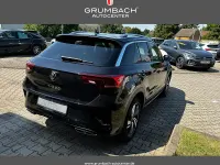 Neu VW T-Roc R-line Edition 150 PS (110 kW) 2025 2t deep black perleffekt SUV