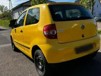 Gebraucht VW Fox 54 PS (39 kW) 2006 Gelb Kleinwagen