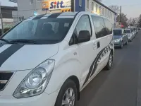 Gebraucht Hyundai H-1 170 PS (125 kW) 2010 Weiß Van / Kleinbus