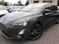 Gebraucht Ford Focus Cool & Connect 101 PS (74 kW) 2019 Grau Limousine