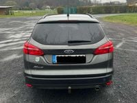 Usado Ford Focus Titanium 150 CV (110 kW) 2015 Gris Familiar