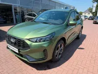 Neu Ford Kuga ST-Line 242 PS (177 kW) 2026 Grün SUV