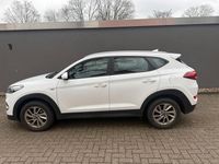 Gebraucht Hyundai Tucson 177 PS (130 kW) 2017 Weiß SUV