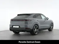 Gebraucht Porsche Cayenne S E-Hybrid Coupe 519 PS (381 kW) 2025 Grau SUV