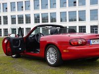 Gebraucht Mazda MX5 110 PS (80 kW) 1998 Rot Cabrio